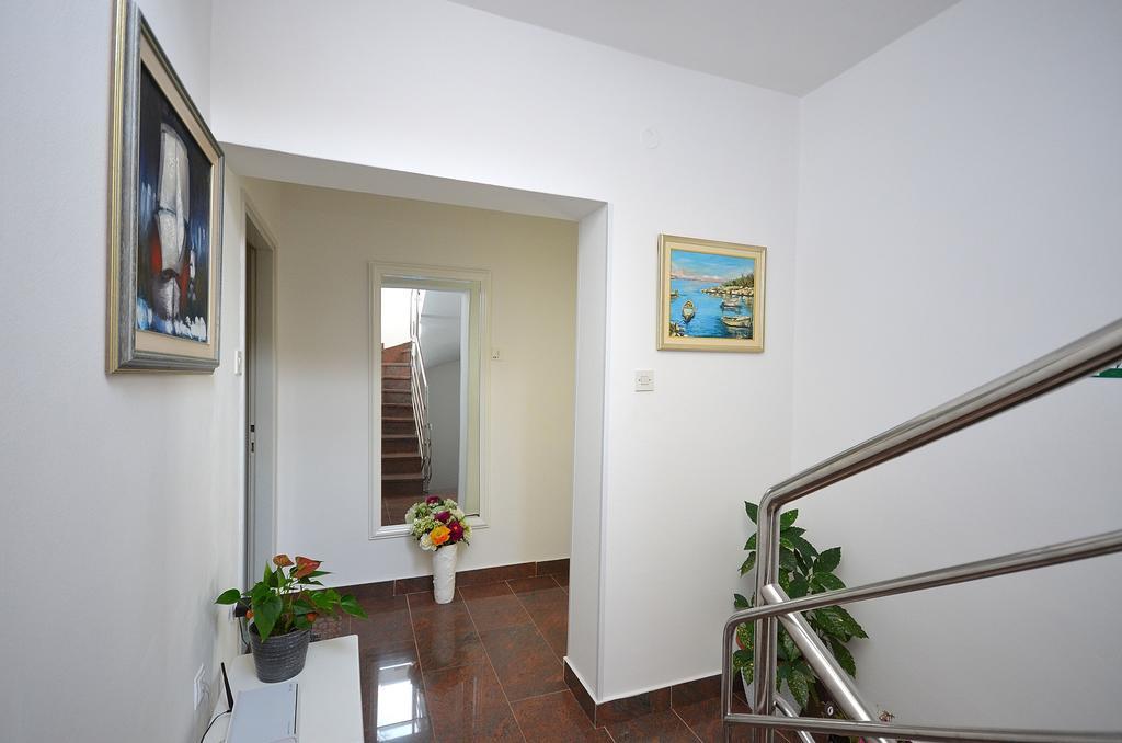 Apartments Miriam Srima Vodice Buitenkant foto
